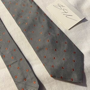 DKNY Black and Orange Polkadot Woven Houndstooth Silk Tie Made in USA